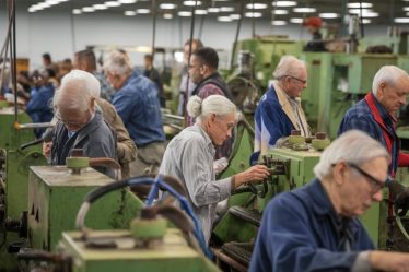 Travailler avec des personnes âgées : métiers et rôles au quotidien